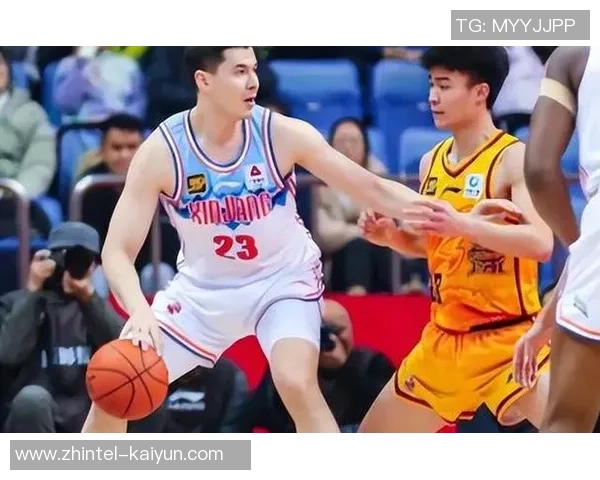 广厦与广东激战常规赛谁能在这场巅峰对决中笑到最后