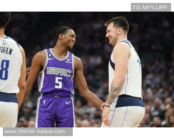 德阿隆福克斯如何在NBA赛场上崭露头角引领球队新篇章